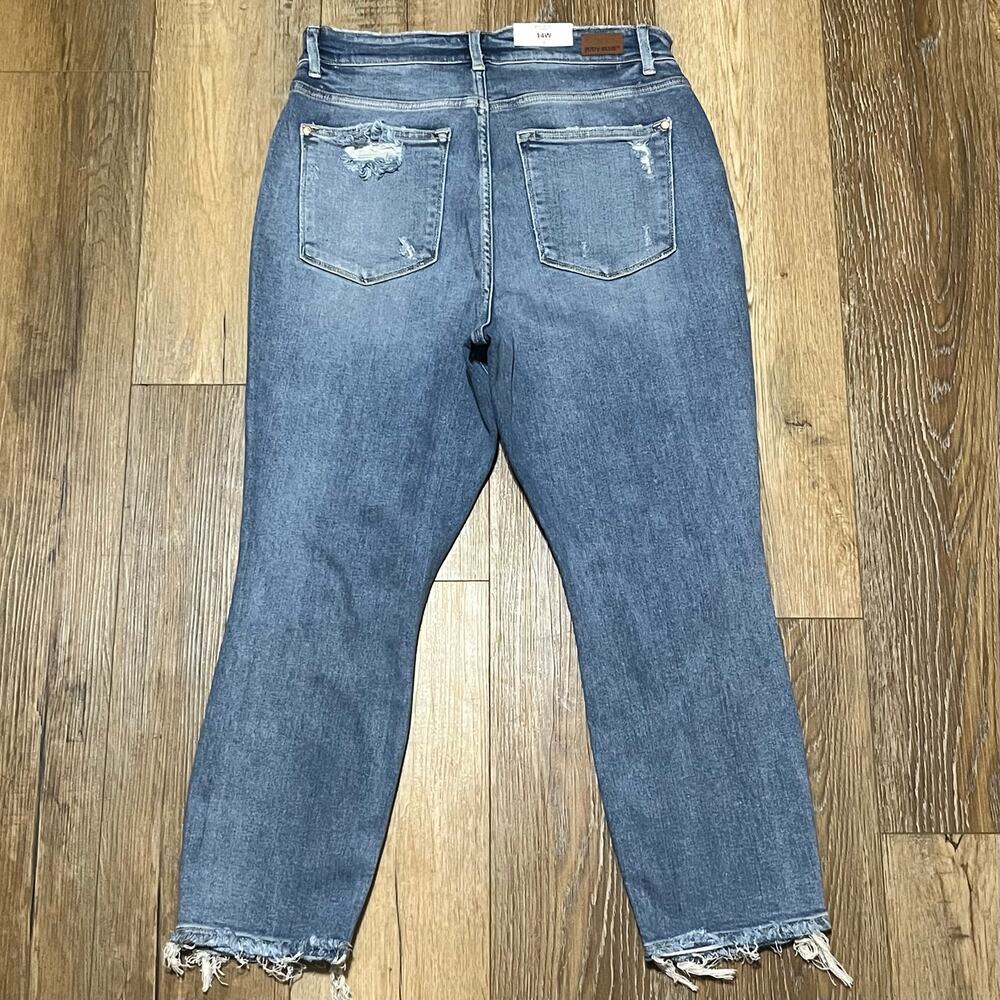 NWT Judy Blue 90s Straight Leg High Waist Distressed Jeans 14W Stretch Boho $73 - Picture 3 of 10